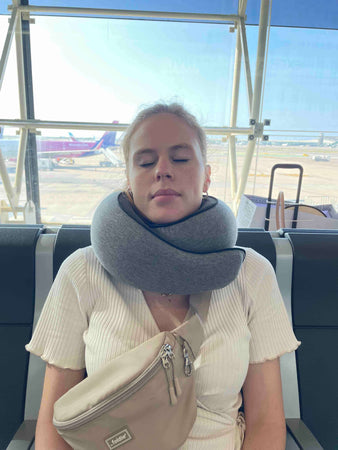 travel neck pillow gif